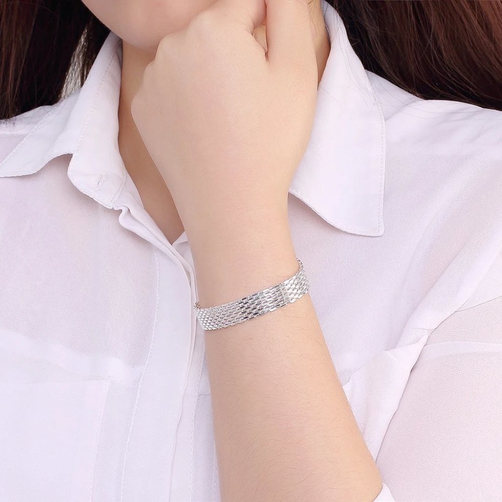 Beautiful 2 Pc. Necklace and Bracelet Set Mesh / Net - 925 Sterling Silver - Picture 3 of 13